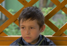 Čim se rodio majka ga je bacila u smeće: Uzeo ga je čovek iz gradske čistoće, posle 12 godina je shvatio šta je uradio