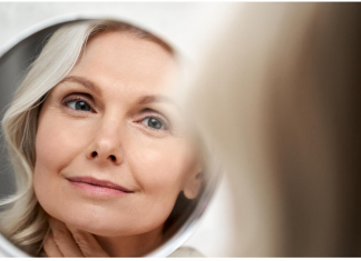 Voće koje žene starije od 50 treba da jedu: Saveznik ljepote i najjači borac protiv starenja