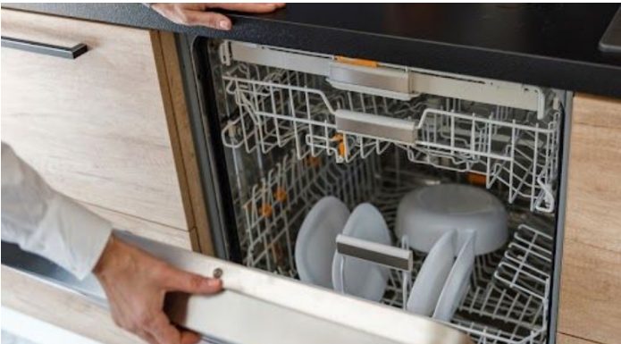 Skrivena funkcija MAŠINE ZA SUĐE za koju gotovo niko ne zna: Nije važno kakav aparat imate, svako to može!