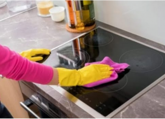 KAK0 UKLONITI OGREBOTINE NA STAKLENOJ PLOČI ŠPORETA: Potrebna suvam samo DVA SASTOJKA koja imate…