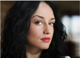 Milena se udaje za 40 godina starijeg i priznaje da je zbog para: “Ima 70 i čekam da umre, samo za sebe hoću te milione”