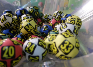 Ovih 6 horoskopskih znakova će sreća pogledati u 2025.: Mogu da se obogate ako budu igrali ove igre