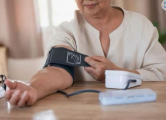 Postoji razlika između 30 i 60 godina: doktor vam pokazuje grafikon normalnog krvnog pritiska koji odgovara vašim godinama