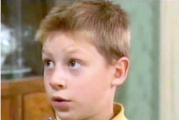 NECA IZ “SREĆNIH LJUDI” DANAS IMA 36 GODINA: Braća mu se odselila iz Srbije, pa je on nasledio PORODIČNI BIZNIS, evo čime se bavi (FOTO)