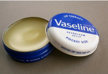 13 SITUACIJA U KOJIMA JE VAZELIN NEOPHODAN: NISTE NI SVJESNI KOLIKO JE EFIKASAN, UŠTEDIĆETE GOMILU NOVCA