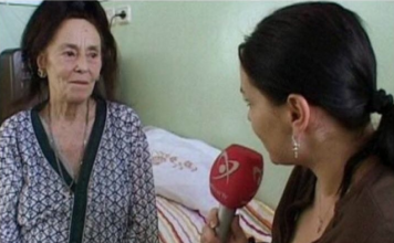 DIJETE JE RODILA U 66. GODINI PA ZAVRŠILA NA STUBU SRAMA: Evo kako ona i njena kćerka danas izgledaju i žive
