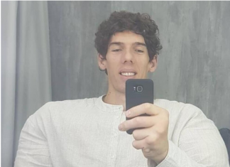 Dalibor iz Zrenjanina je najviši čovek u Srbiji, svi su u čudu kad čuju koji broj cipela nosi: Na šok način ulazi u kuću