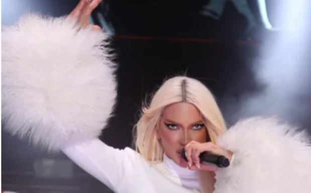 POSLUŠAJTE KAKO KARLEUŠA PJEVA PRIJOVIĆKIN HIT Mreže se usijale, komentari samo pljušte, iznenadila je sve! (VIDEO)