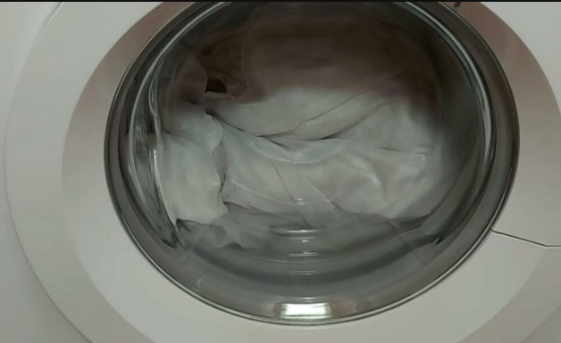 VEŠ MAŠINA SE NIKAD NEĆE TRESTI KADA RADI CENTRIFUGU AKO NAPRAVITE OVO: Samo MAJSTORI znaju, RJEŠENJE JE SJAJNO