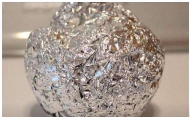 Prije spavanja uvijek stavi ALU F0LIJU ISP0D KREVETA: Kad čujete ZAŠT0 – uradićete IST0 još večeras