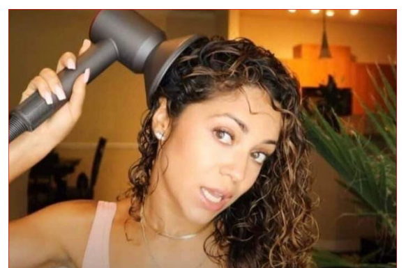 Oprala je kosu sodom bikarbonom i vodom, a zatim legla da spava: ujutru nije mogla da veruje šta je videla u ogledalu!