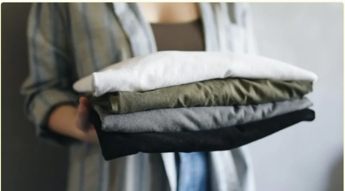 Nikada se ne bi sjetili: Samo 5 grama ovoga izblijediloj odjeći vraća stari sjaj!