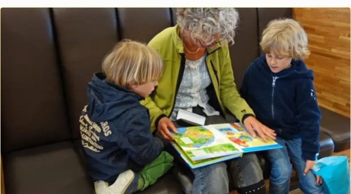 Baka tražila novac za čuvanje unuka, a odgovor njene snahe postao je pravi hit