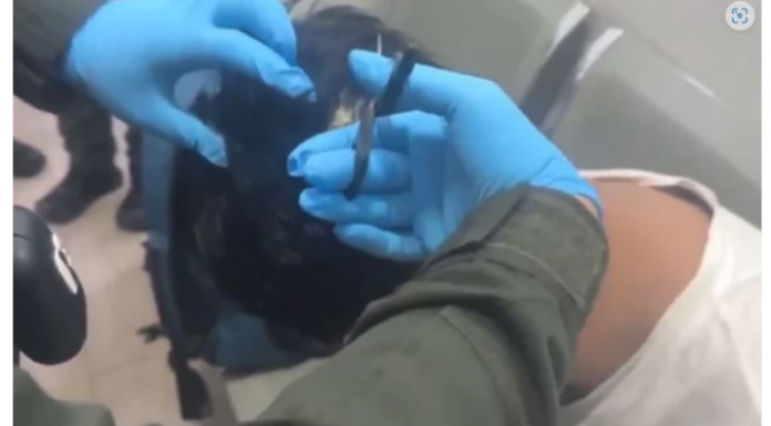 SKANDAL NA AERODROMU! Policajci primijetili muškarca sa čudnom frizurom, pa ga OŠIŠALI: Sve što se desilo poslije toga doživjeli su kao najveći šok u svojim životima (FOTO, VIDEO)