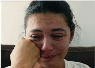 Muž je mene i decu izbacio iz kuće zbog trudne ljubavnice: Ono što ga je snašlo godinu dana kasnije pamtiće dok je živ