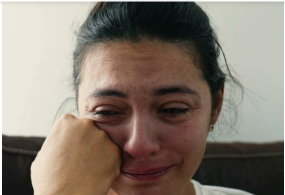 Muž je mene i decu izbacio iz kuće zbog trudne ljubavnice: Ono što ga je snašlo godinu dana kasnije pamtiće dok je živ