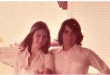 Posle majčine sahrane našla sam fotografiju koja me proganja 12 godina: “Pored nje muškarac, a u rukama…”