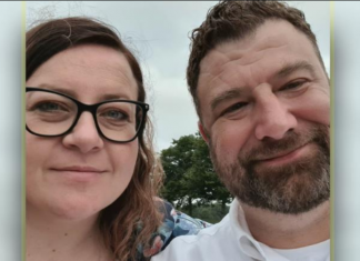 PRE 25 GODINA JE DOBIO PRVI MOBILNI I IZ DOSADE POSLAO PORUKU NA NEPOZNATI BROJ: Ni u najluđim snovima nije mogao da pretpostavi od koga će dobiti odgovor