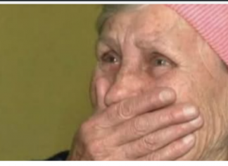 Sin i zaručnica izbacili staru nemoćnu majku na ulicu po zimi! Bila gladna, spavala na klupi.. Prije nego što je preminula, uspjela je učiniti nešto zbog čega su se kajali do kraja života