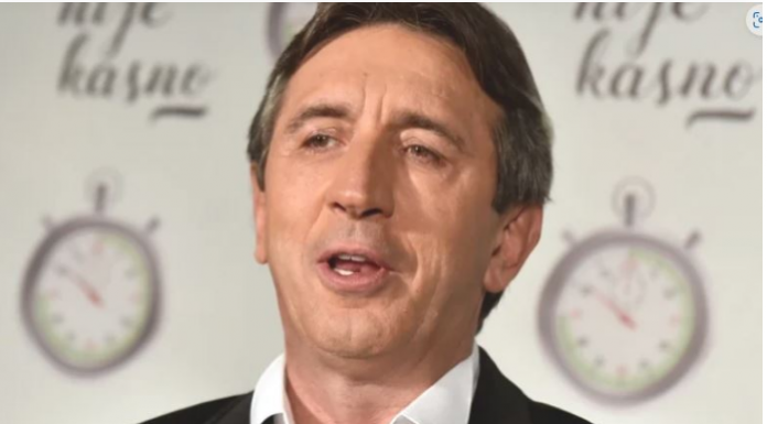 SIN ŽIKE JAKŠIĆA JE PRESLIKANI OTAC! Andriju je dobio u prvom braku i on danas ima PREFINJEN POSAO – evo čime se bavi i šta misli o braku