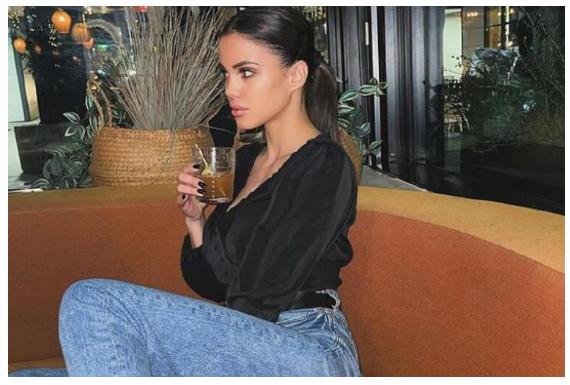 Kažu da je sestra Ksenije Pajčin još lepša od nje: Oduzima dah pojavom, htela da pokori javnu scenu, pa šokirala odlukom