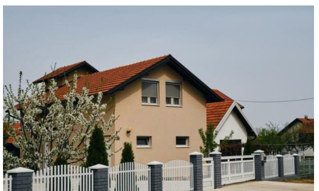 Čovek nije znao da 7 godina NE ŽIVI SAM u kući: Slučajno našao tajna vrata, a onda…