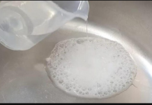 MA, KAKVO SIRĆE I SODA BIKARBONA EVO ŠTA RADI POSAO- Skida rđu i kamenac ko od šale, SUDOPERA SIJA ZA 60 DINARA