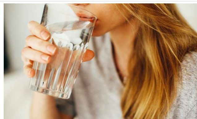 Ovo su stvari koje vam se dešavaju kada ne pijete dovoljno vode..