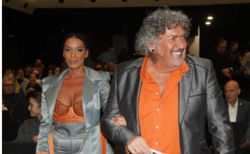 Gladovao, grejao vodu da bi se kupao, pa podigao vilu s crkvom u vrtu: Sad živi u luksuzu u Batajnici s 20 godina mlađom