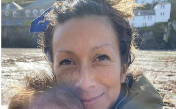 Majka je dala kao bebu strancu u autobusu i samo nestala bez traga: Desio se neverovatan obrt, život joj je sad bajka