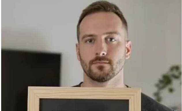 Sin je 3 dana posle smrti majke otvorio njenu fioku i pronašao pismo koje mu je promenilo sudbinu: Sledio se kad je pročitao poruku, ono što je usledilo šokira