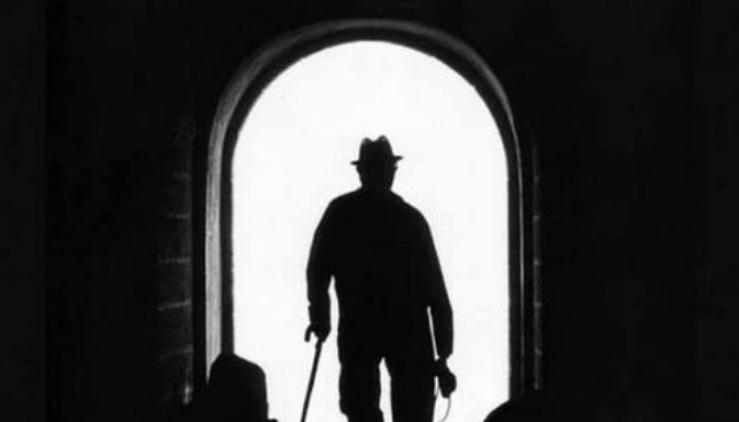 DA LI SE OSOBA NA SLICI PRIBLIŽAVA ILI UDALJAVA? Odgovor će otkriti nešto nevjerovatno o vama