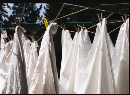 Više vam neće trebati izbjeljivač za savršeno bijeli veš: Stavite 1 sastojak u mašinu za veš i gledajte čudo