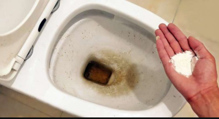 Zaboravite OCAT: Ovaj sastojak iz kuhinje čisti toalet u trenu – bez kamenca, žutih mrlja i mirisa!