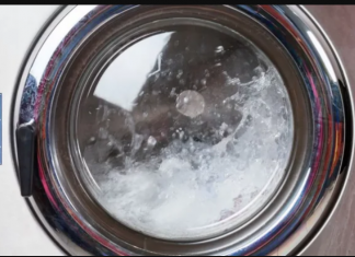 Ulijem 3 čaše u veš mašinu i stavim pranje na 90 stupnjeva: Nakon 2 sata veš mašina je KAO NOVA!