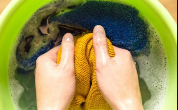 OVA SMESA SKIDA NAJTVDOKORNIJE FLEKE SA ODEĆE: Trik koji mnoge domaćice NE ZNAJU