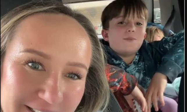 Otišla sa sinom na ručak pa zatekla baku da konobariše: Zbog onoga što je učinila rasplakao se CIJELI SVIJET (VIDEO)