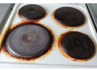 Kapneš i GOTOVO! Ovo domaće sredstvo od JEDNOG SASTOJKA čisti kao od šale mrlje od MASNOĆA i PRLJAVŠTINE