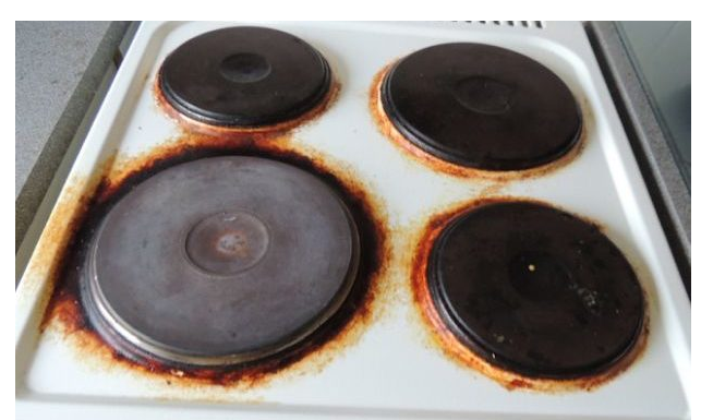 Kapneš i GOTOVO! Ovo domaće sredstvo od JEDNOG SASTOJKA čisti kao od šale mrlje od MASNOĆA i PRLJAVŠTINE