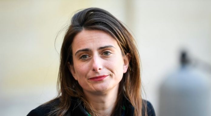 Svekrva me nije podnosila i zahtevala je DNK za unuka: Kad su stigli rezultati skamenila se od šoka, isplivala je njena najveća tajna