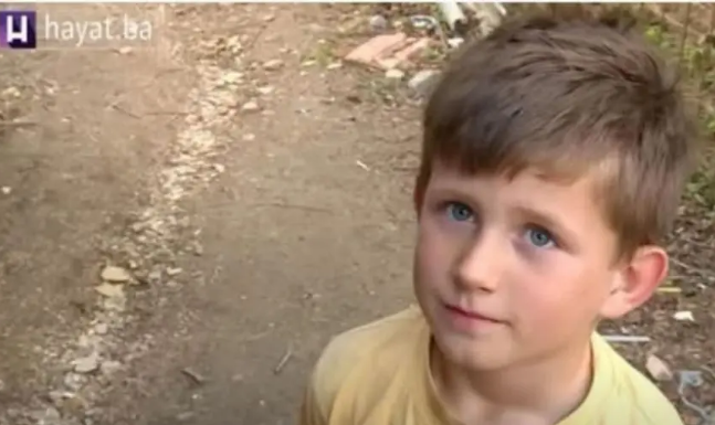 Ovo je potresna priča koja oslikava tešku sudbinu mnoge djece suočene s napuštanjem i siromaštvom