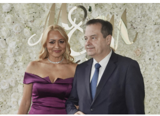 Ćerka Ivice Dačića prvi put sa roditeljima pred kamerama! Upoznajte Andreu Dačić: Odrasla je, ali odmah se vidi na koga liči (FOTO)