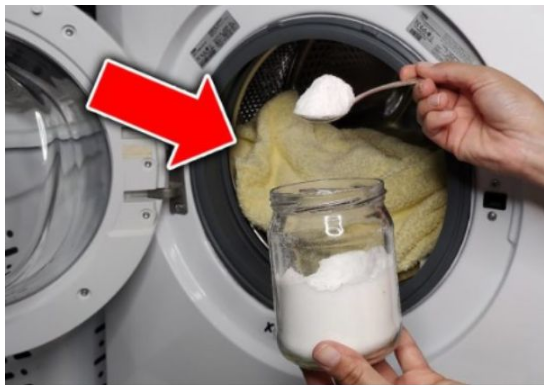 VIŠE NI NE RAZMIŠLJAM O KUPOVINI OMEKŠIVAČA: Moj veš miriše raj, samo dodajte 2 kašičice direktno u bubanj!