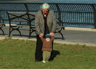 “Moja majka traži 100 evra nedeljno za čuvanje unuka. Kad sam rekla suprugu njegov odgovor me je iznenadio”