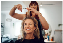 4 najmodernije frizure za žene 50+: Skidaju decenije sa lica, a veoma lako se održavaju