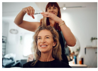 4 najmodernije frizure za žene 50+: Skidaju decenije sa lica, a veoma lako se održavaju