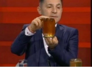 STRUČNJAK OTKRIO KADA JE NAJBOLJE DA POJEDETE MED: U ovo DOBA DANA je INFUZIJA ZA ZDRAVLJE, popravlja i JETRU