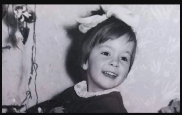 Vesna je kao beba ostavljena u kesi na Kalemegdanu: Nakon smrti usvojitelja, otvorila je staru fioku u kući i saznala ŠOK istinu