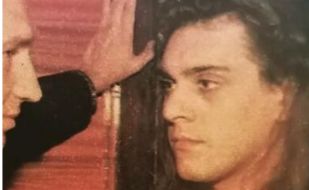 Harao je estradnom scenom 80-ih i bio najpoželjniji pevač u Jugoslaviji: Nestao je na vrhuncu slave, a evo gde je danas i kako izgleda