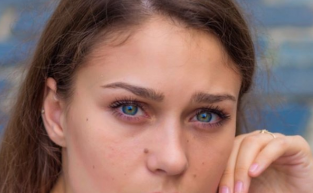 Natalija je sahranila roditelje, a onda u kući pronašla misterioznu kutiju: Kad je videla šta se krije u njoj zanemela je od šoka, život joj se okrenuo